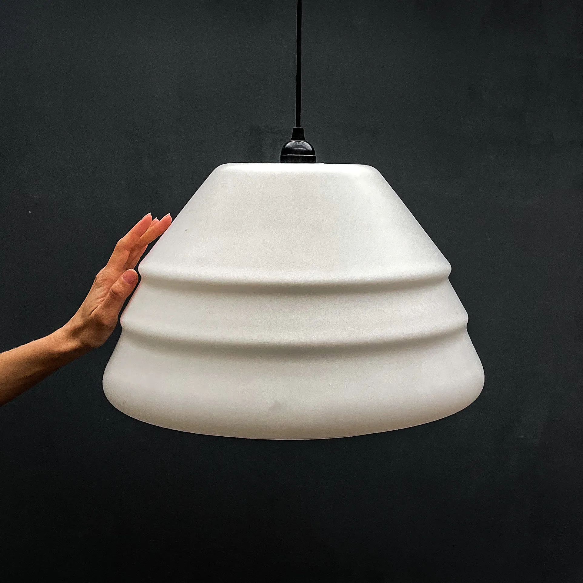 forme blanche opaline suspension grande