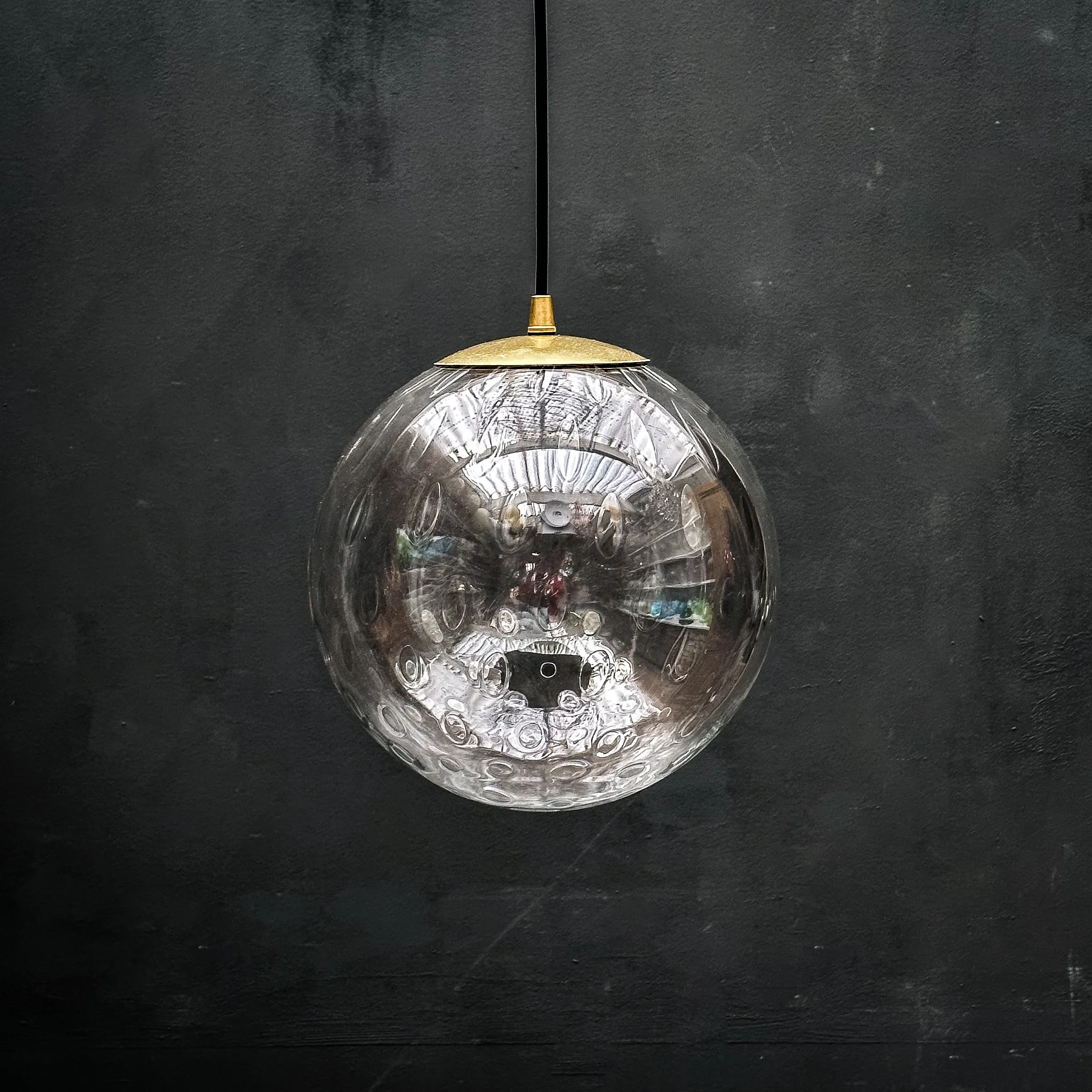 globe transparent fermé suspension