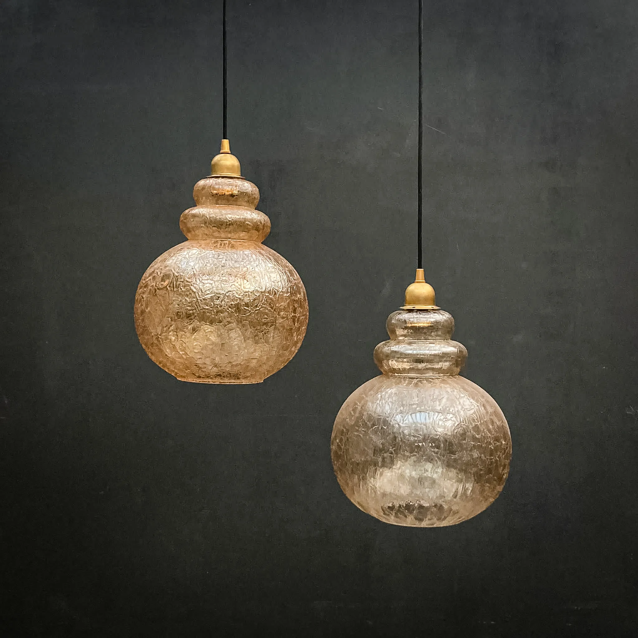 suspension globe ambré transpaent