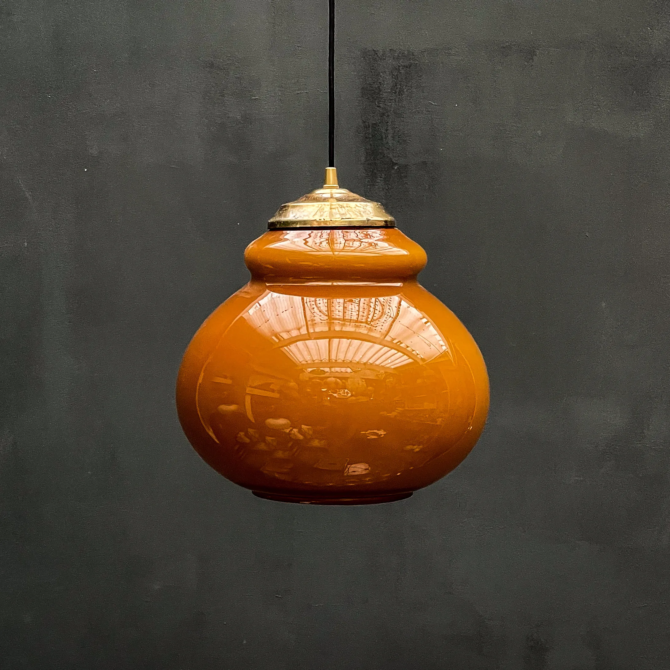 suspension verre marron ambré globe ouvert